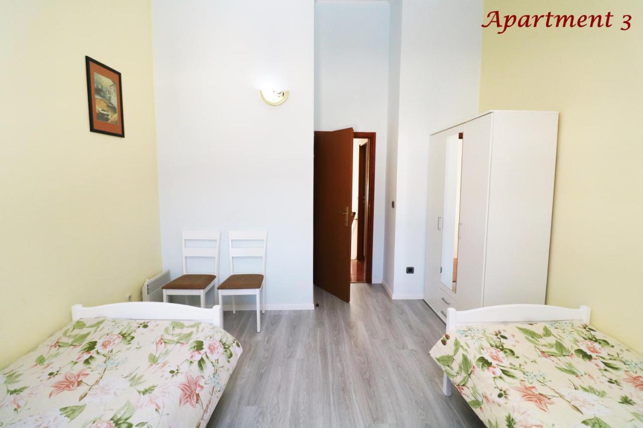 Old Town Rooms And Apartment โปเรช ภายนอก รูปภาพ